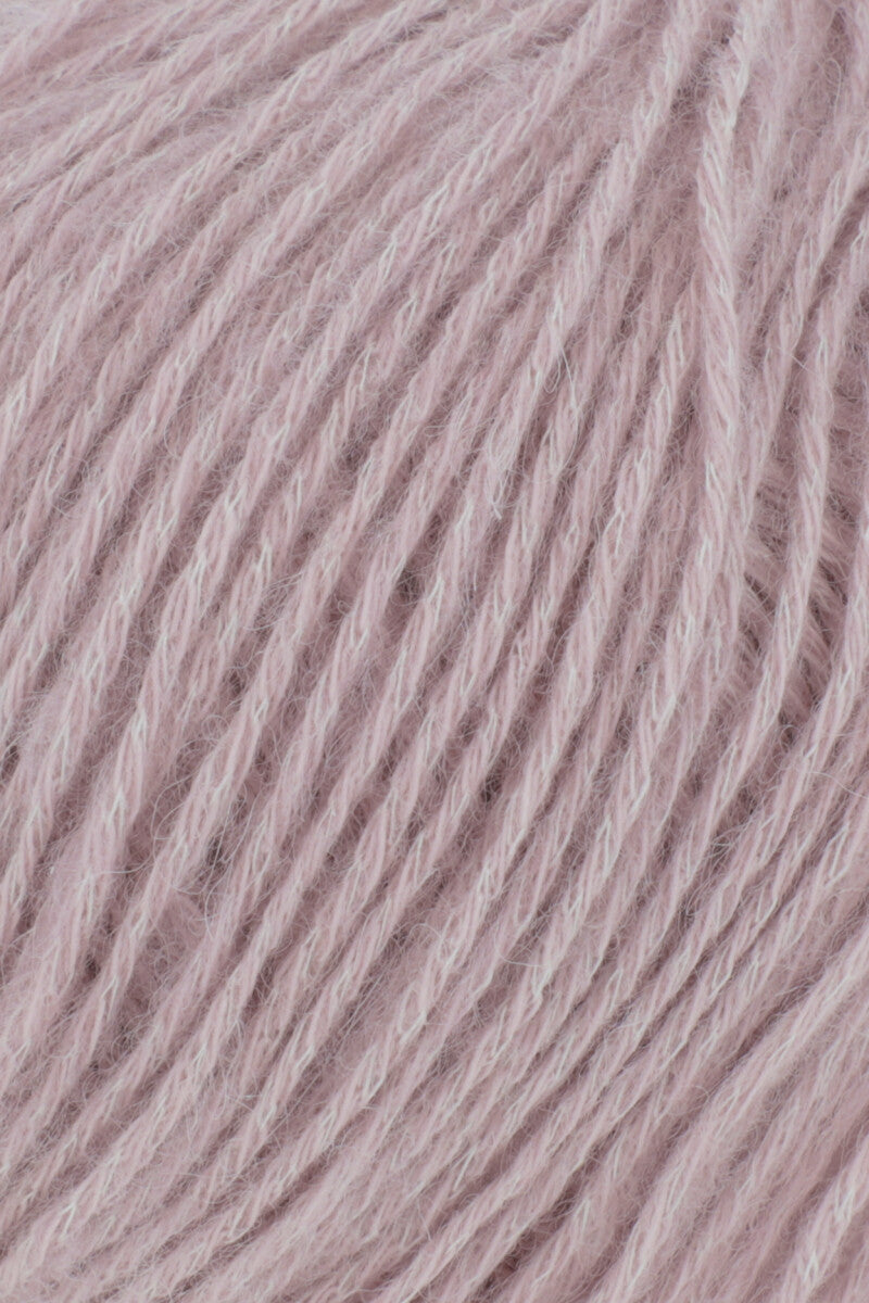 Lang Yarns Regina – 50g / 175m – Rose (0009) – detail