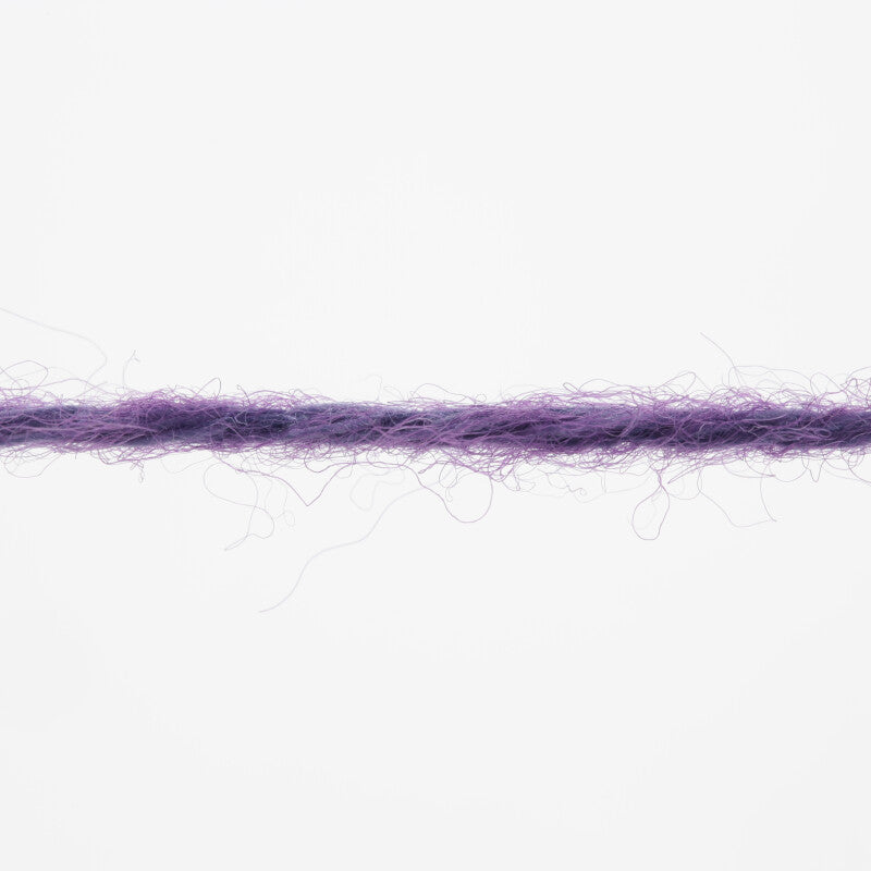 Lang Yarns Regina – 50g / 175m – Lilac Medium (0046) – yarn texture
