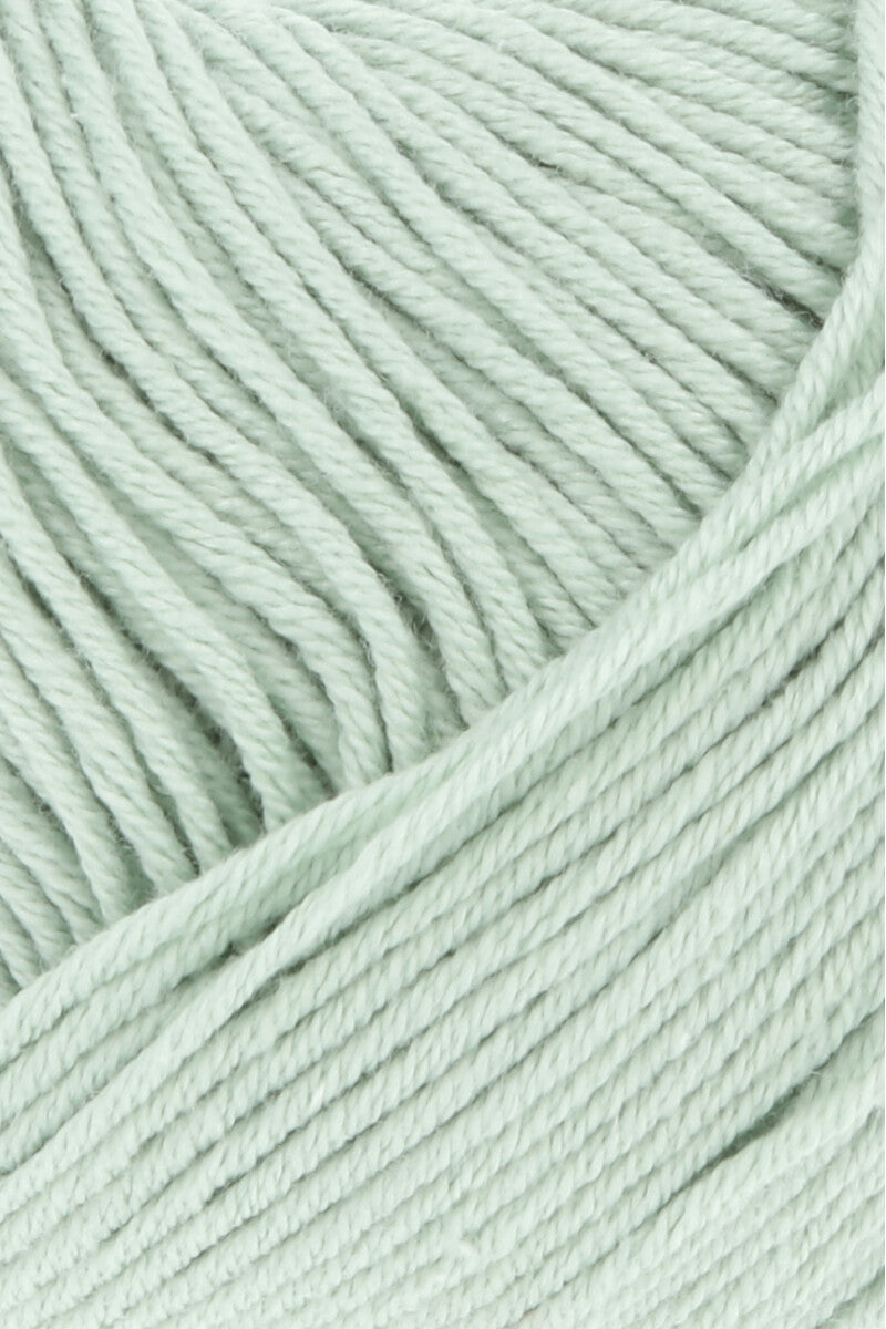 Lang Yarns Oceania – 50g / 140m – Light Sage (0058) – detail