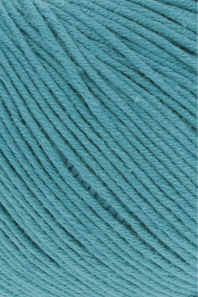 Lang Yarns Oceania – 50g / 140m – Atlantic (0074) – detail