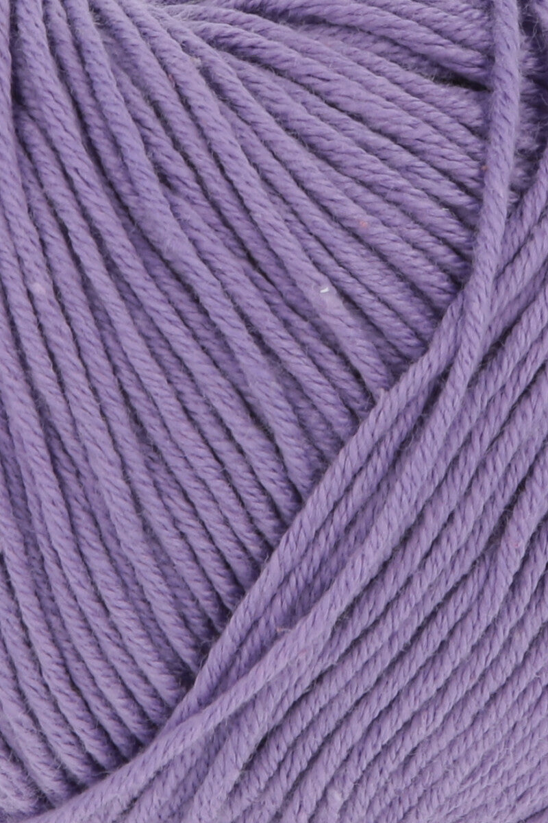 Lang Yarns Oceania – 50g / 140m – Middle Purple (0146) – detail