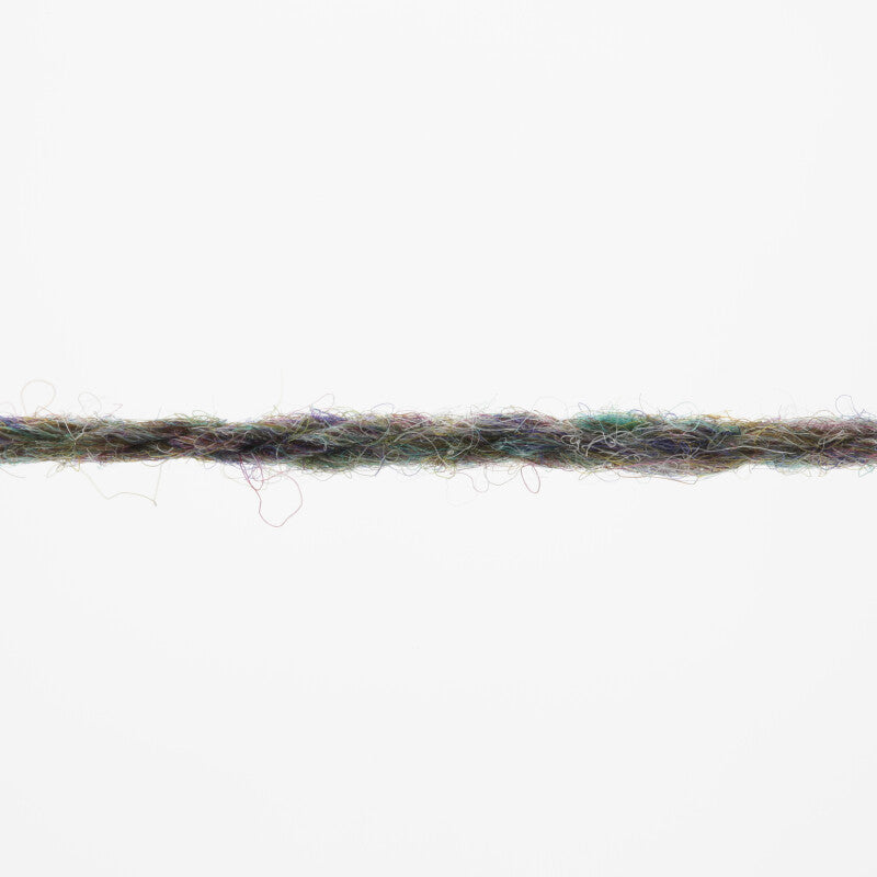 Lang Yarns Donegal Woolen Spun Yarn, 105m / 50g – Stone (0096), yarn strand