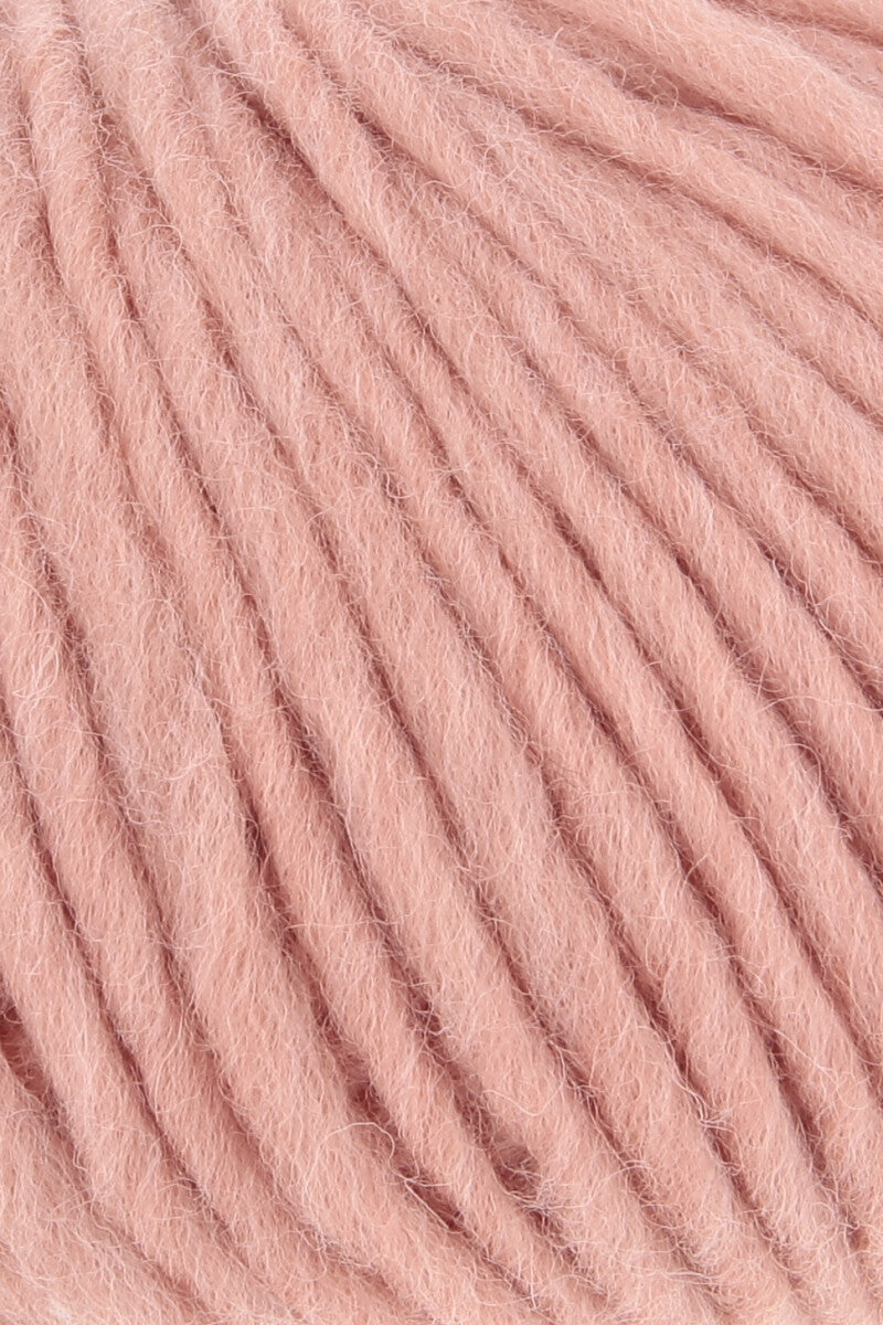 Lang Yarns Naturalis – 50g / 90m – Peach Rose (0028) – detail