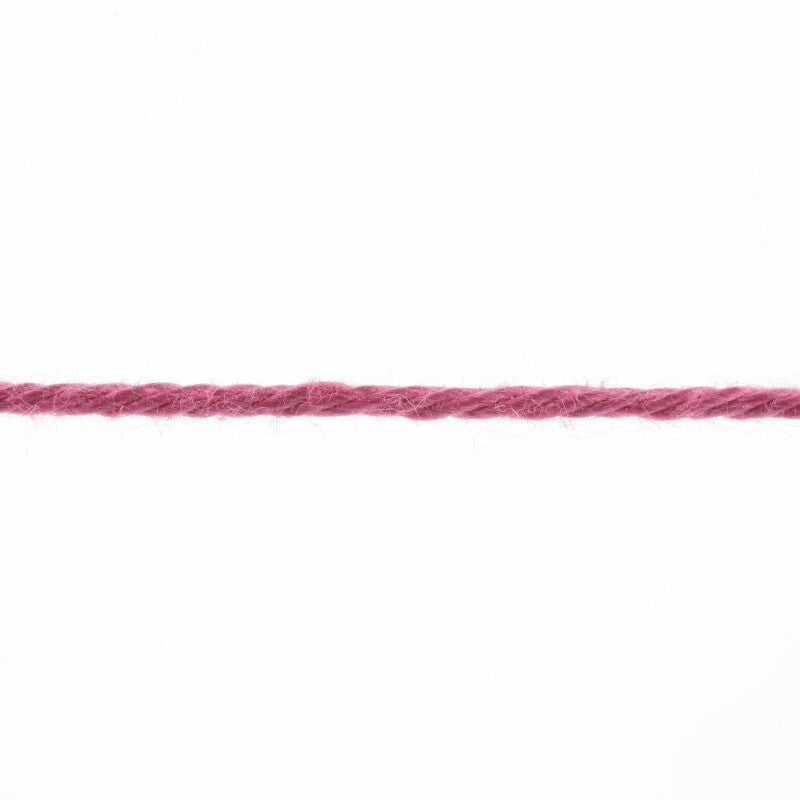 Lang Yarns Quattro – 50g / 120m – Fuchsia (0165) – yarn texture