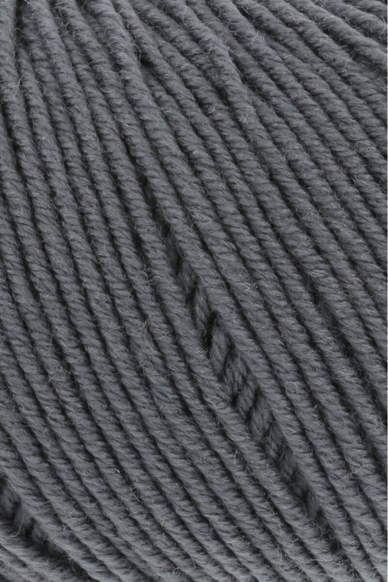 Lang Yarns Merino 150 Yarn, 150m / 50g – Stone (0003), yarn texture