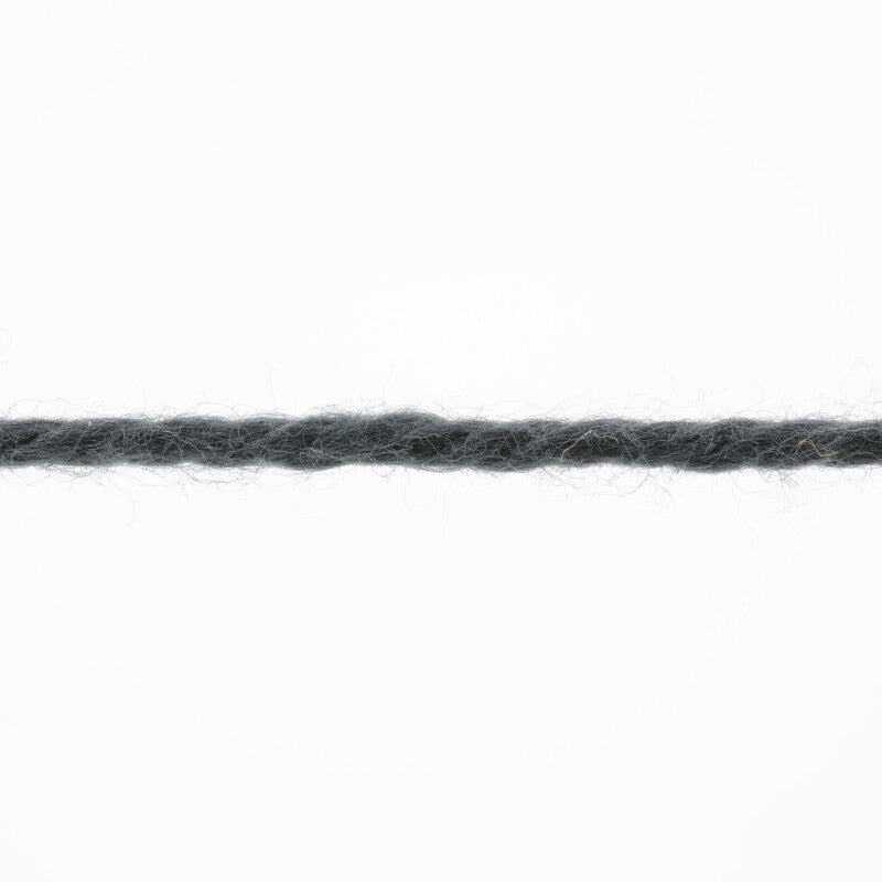 Lang Yarns Tissa β 50g / 80m β Dark Grey (0005) β yarn texture