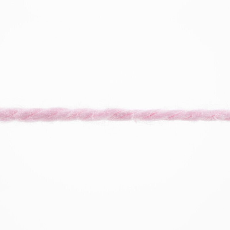 Lang Yarns Tissa β 50g / 80m β Rose (0009) β yarn texture