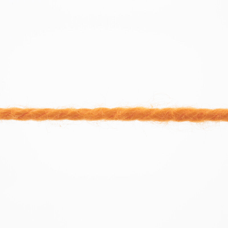Lang Yarns Tissa β 50g / 80m β Orange (0027) β yarn texture