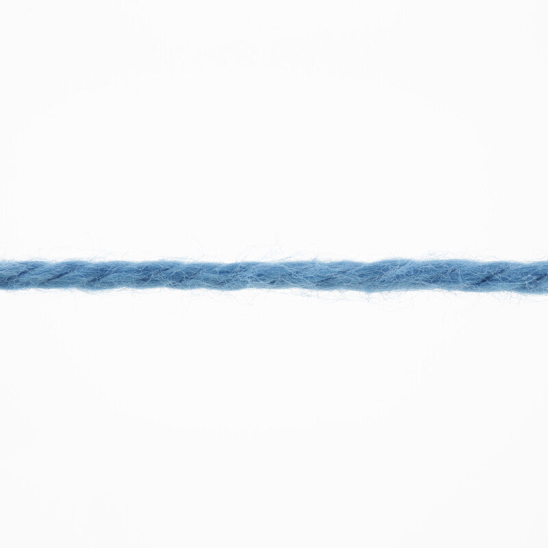 Lang Yarns Tissa β 50g / 80m β Blue (0033) β yarn texture