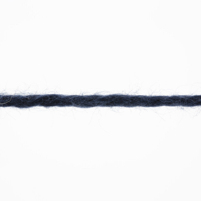 Lang Yarns Tissa β 50g / 80m β Blue Marine (0034) β yarn texture
