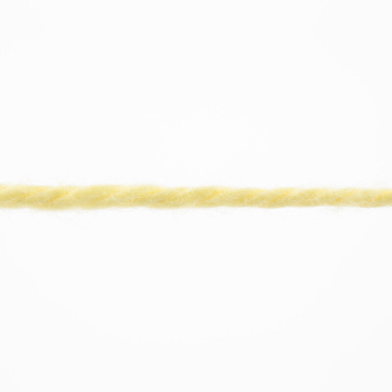 Lang Yarns Tissa β 50g / 80m β Lemon (0044) β yarn texture