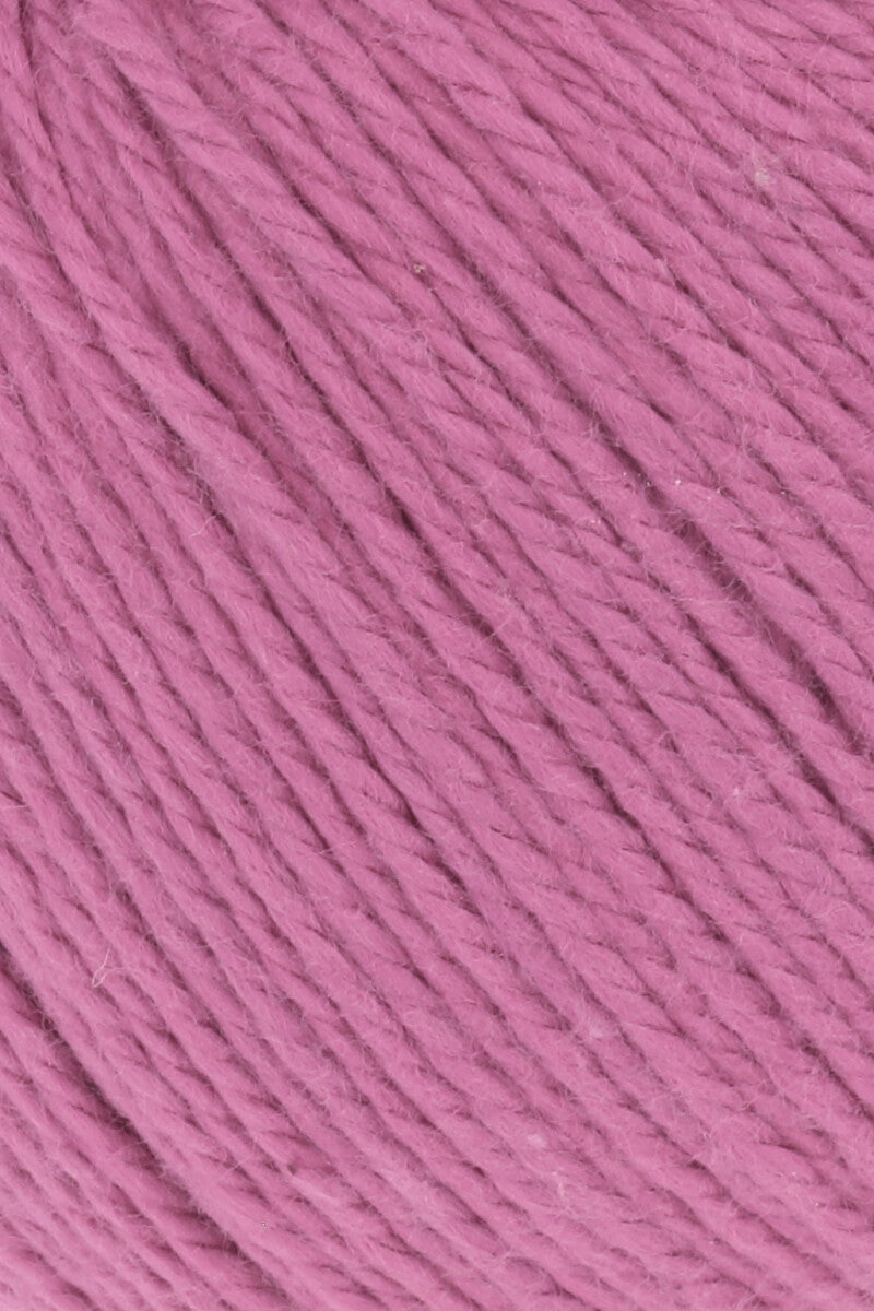 Lang Yarns Tissa β 50g / 80m β Cyclamen (0066) β detail