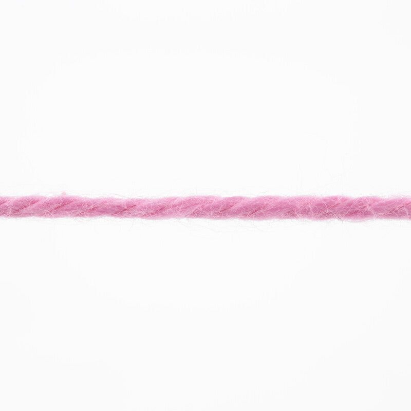 Lang Yarns Tissa β 50g / 80m β Rose (0083) β yarn texture