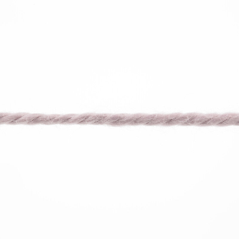Lang Yarns Tissa β 50g / 80m β Light Rose (0119) β yarn texture