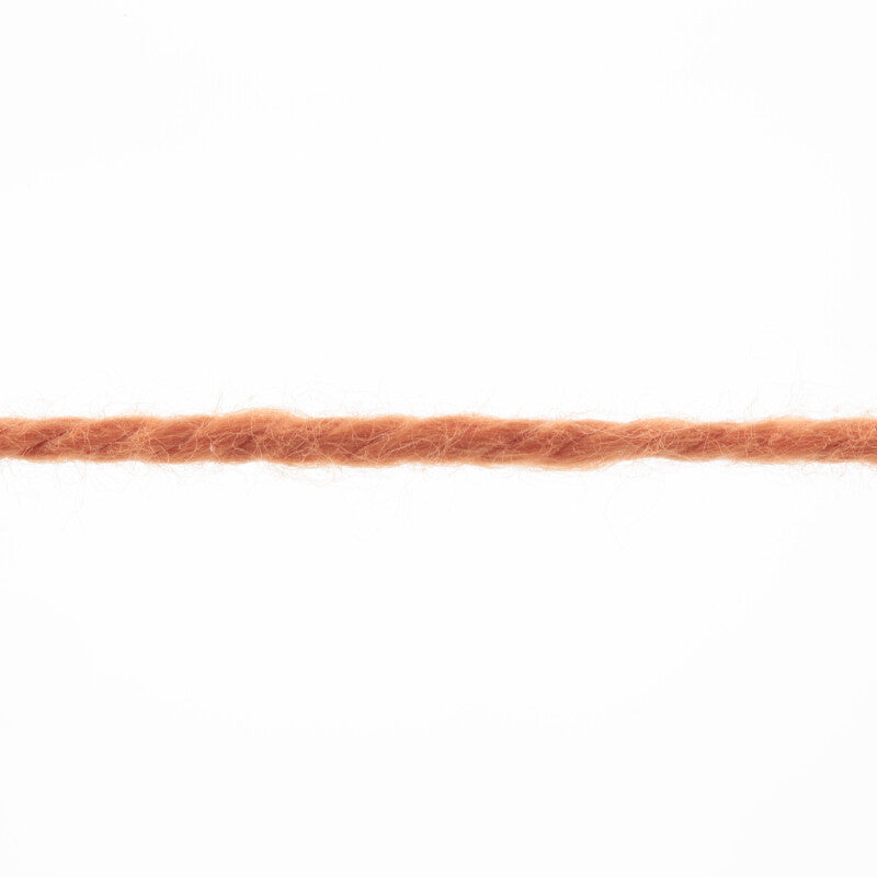 Lang Yarns Tissa β 50g / 80m β Tangarine (0159) β yarn texture