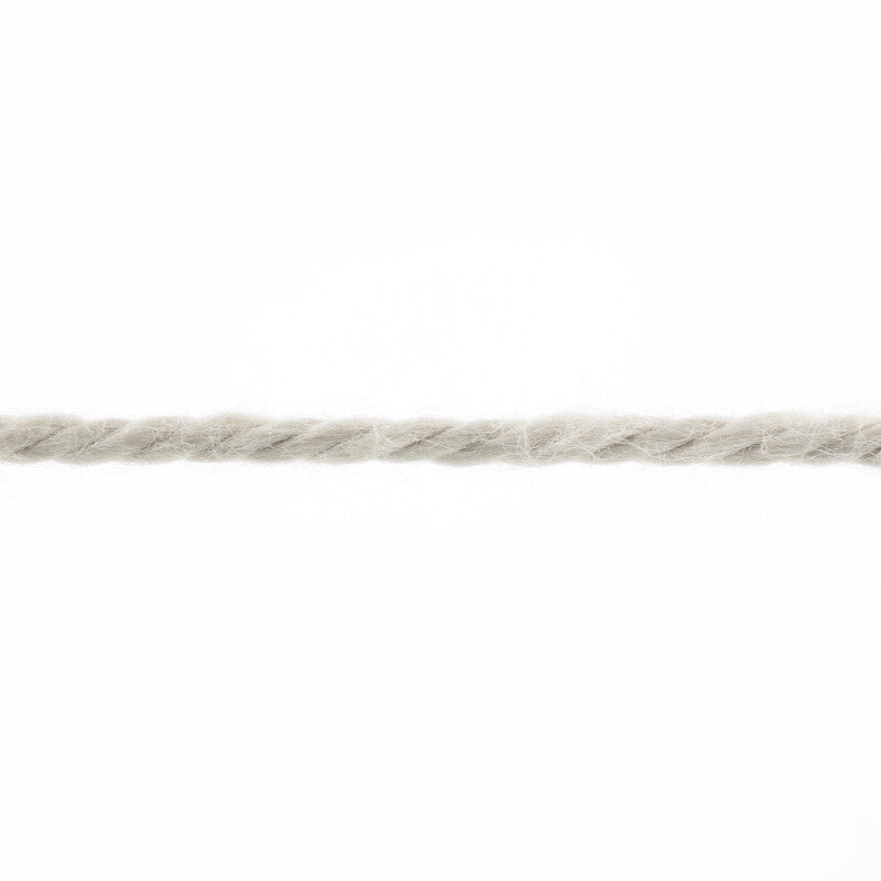 Lang Yarns Tissa β 50g / 80m β Sand (0196) β yarn texture
