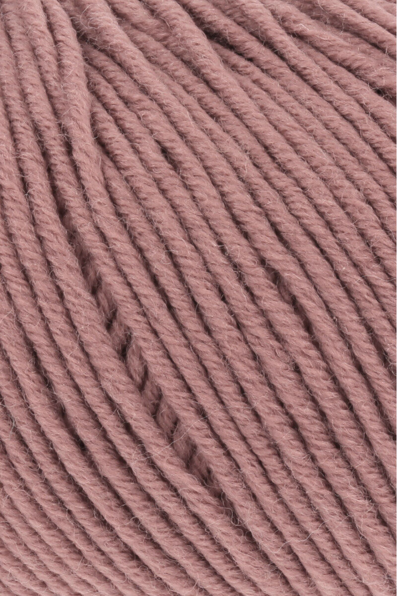 Lang Yarns Merino 120 Yarn, 120m / 50g – Rosewood (0287), yarn texture