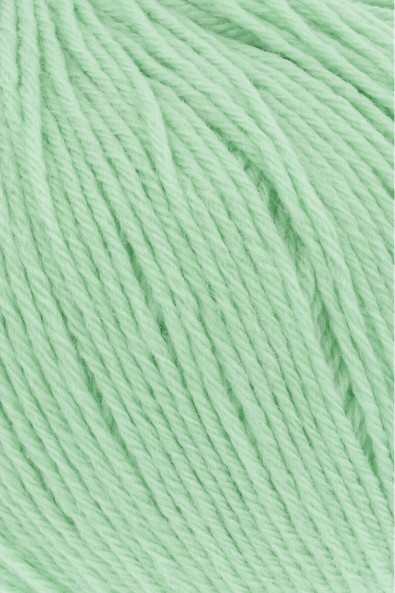 Lang Yarns Merino 200 Bébé Yarn, 203m / 50g – Light Green (0358), yarn texture