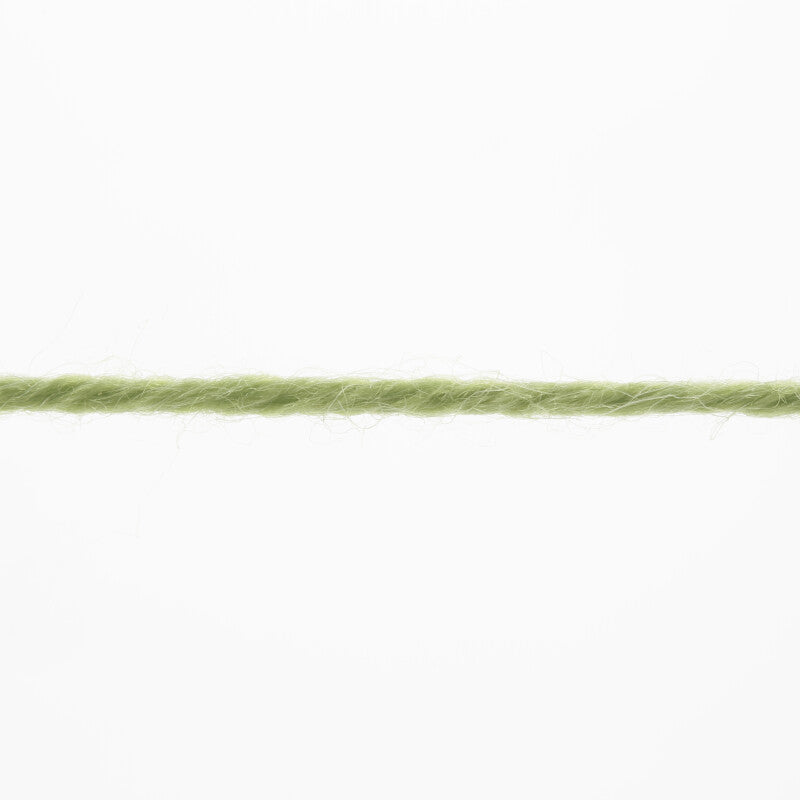 Lang Yarns Atlantis – 50g / 135m – Lime (0044) – yarn texture