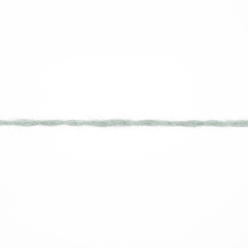 Lang Yarns Cashmere Lace – 25g / 165m – Sage (0092) – yarn texture