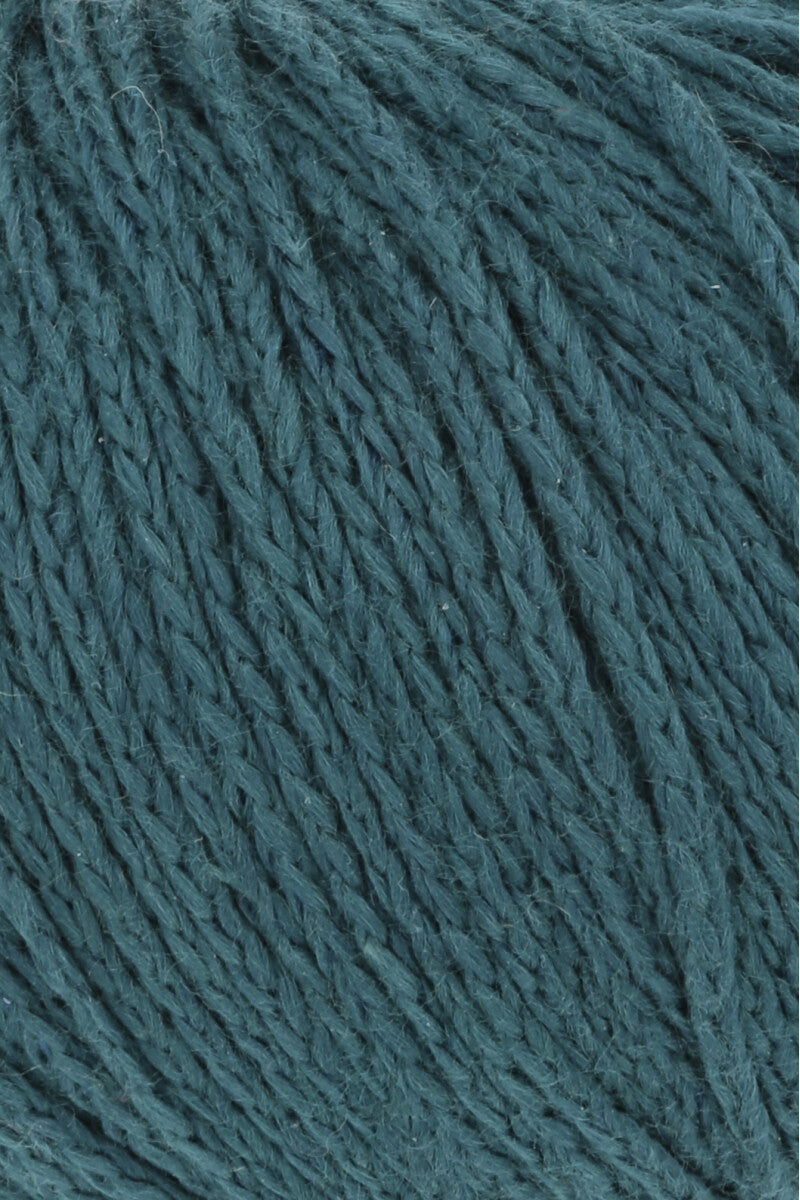 Lang Yarns Norma – 50g / 135m – Ocean (0388) – detail
