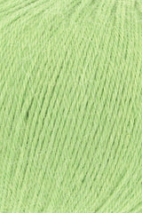Lang Yarns Alpaca Soxx 4-ply Yarn, 390m / 100g – Green (0016), yarn texture