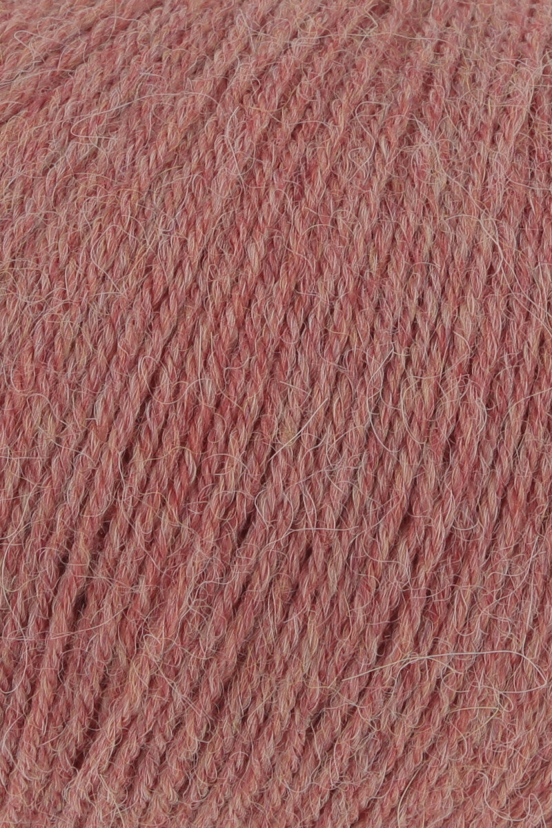 Lang Yarns Alpaca Soxx 4-ply Yarn, 390m / 100g – Coral Mélange (0029), yarn texture
