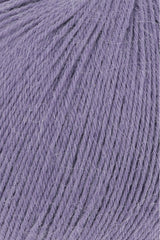 Lang Yarns Alpaca Soxx 4-ply Yarn, 390m / 100g – Dark Lilac (0045), yarn texture