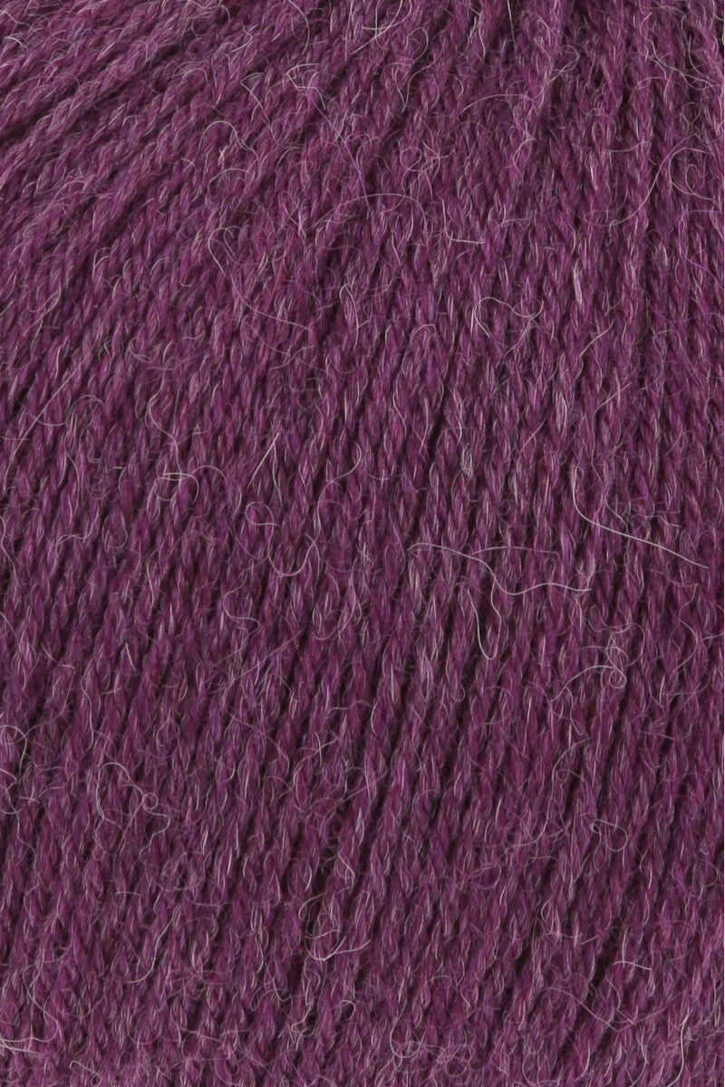 Lang Yarns Alpaca Soxx 4-ply Yarn, 390m / 100g – Cyclamen Mélange (0046), yarn texture