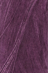 Lang Yarns Cashmere Dreams Yarn, 290m / 25g – Eggplant (0080), yarn texture