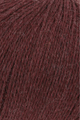 Lang Yarns Alpaca Soxx 6-ply Yarn, 390m / 150g – Burgundy Mélange (0062), yarn texture
