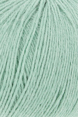 Lang Yarns Alpaca Soxx 6-ply Yarn, 390m / 150g – Sea Foam (0172), yarn texture