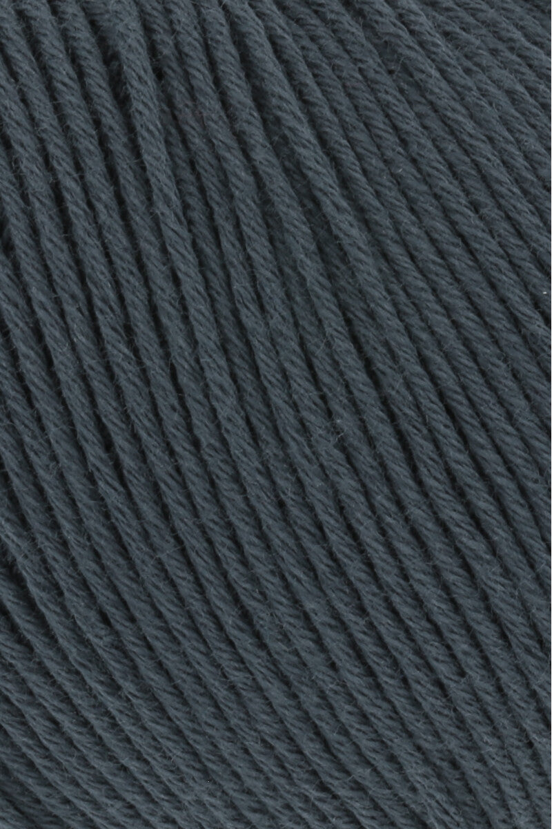 Lang Yarns Baby Cotton – 50g / 180m – Dark Grey (0070) – detail