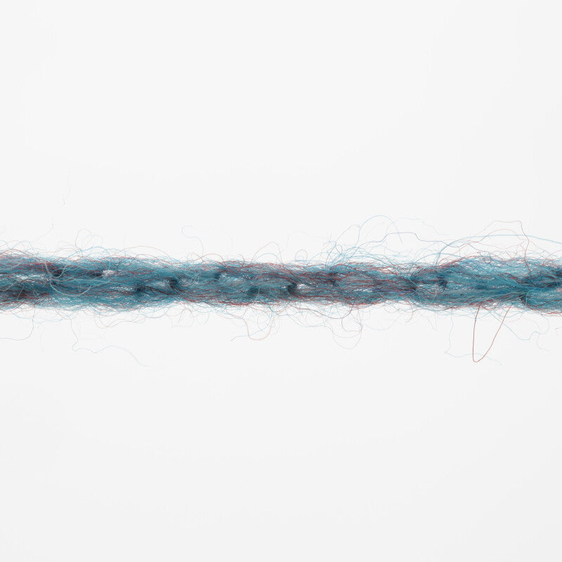Lang Yarns Magnolia – 100g / 250m – Turquoise/Red/Green (0003) – yarn texture