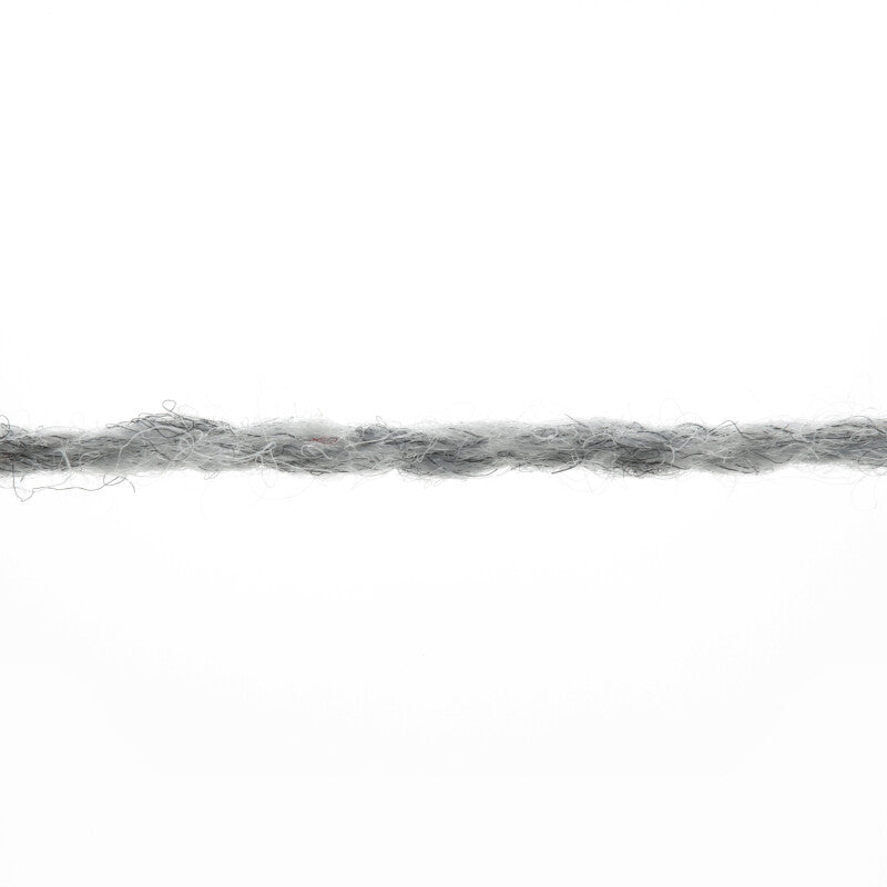 Lang Yarns Donegal Woolen Spun Yarn, 105m / 50g – Light Grey (0003), yarn strand
