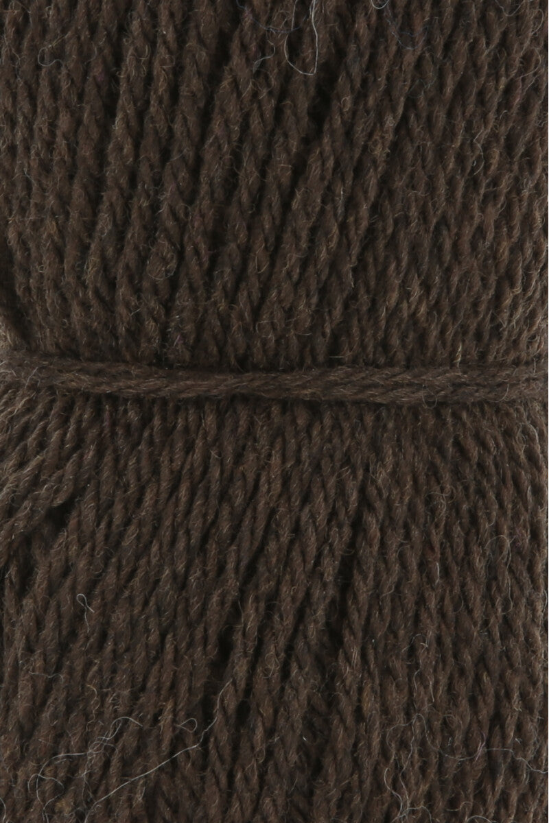 Lang Yarns Donegal Woolen Spun Yarn, 105m / 50g – Dark Brown (0068), yarn texture