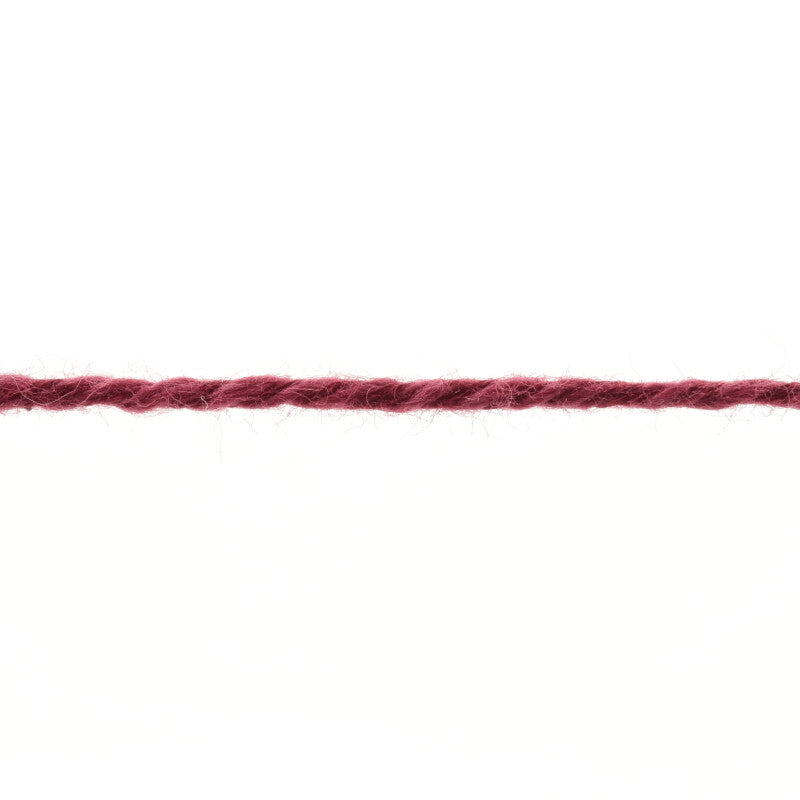 Lang Yarns Sweet – 50g / 135m – Berry (0066) – yarn texture