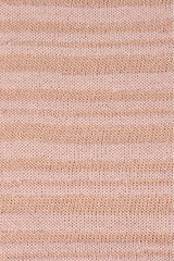 Lang Yarns Belle – 50g / 190m – Apricot (0027) – detail