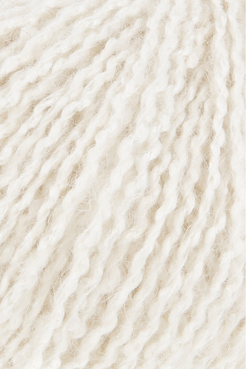 Lang Yarns Luma – 50g / 120m – White (0001) – detail