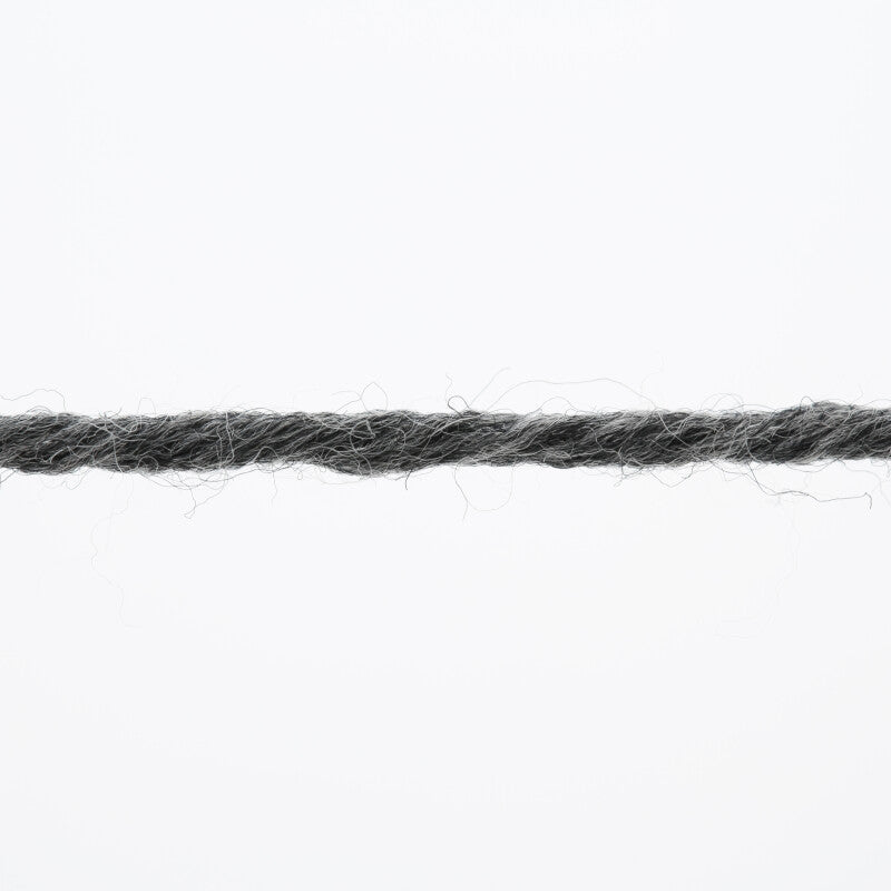 Lang Yarns Merino+ – 50g / 90m – Dark Grey Mélange (0270) – yarn texture