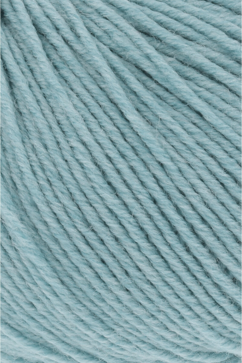 Lang Yarns Merino 150 Yarn, 150m / 50g – Aqua Mélange (0172), yarn texture