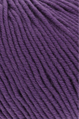 Lang Yarns Merino 120 Yarn, 120m / 50g – Lilac (0147), yarn texture