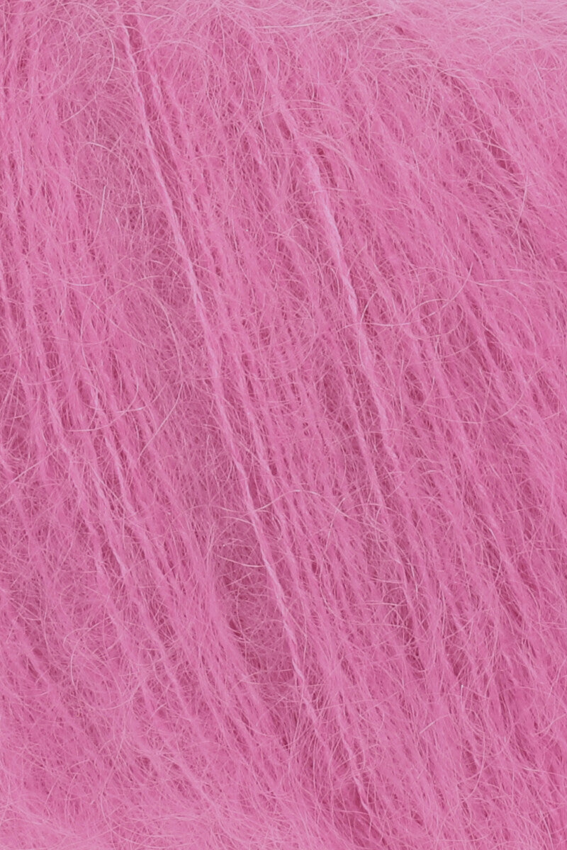 Lang Yarns Mohair Luxe Yarn, 175m / 25g – Fuchsia (0066), yarn texture