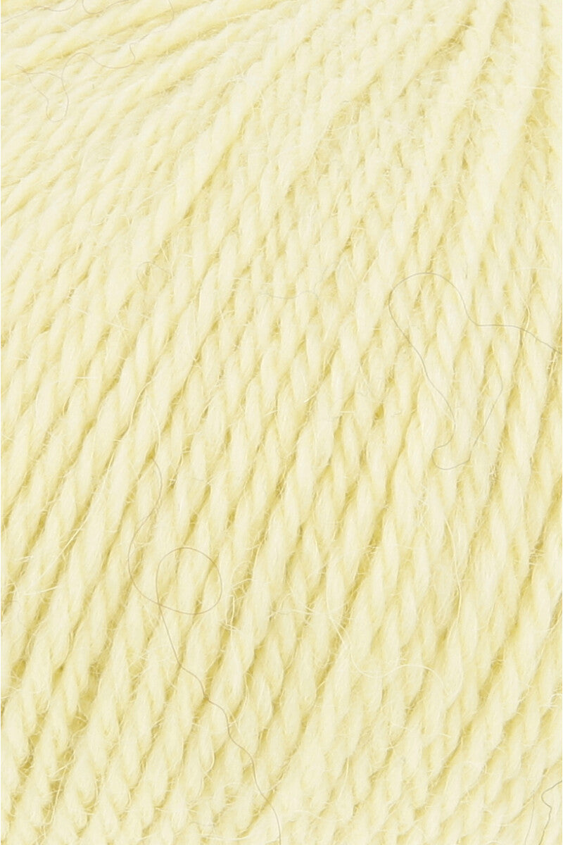 Lang Yarns Baby Alpaca Yarn, 170m / 50g – Baby Yellow (0012), yarn texture