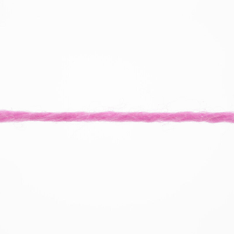 Lang Yarns Merino 200 Bébé Yarn, 203m / 50g – Pink (0319), yarn strand
