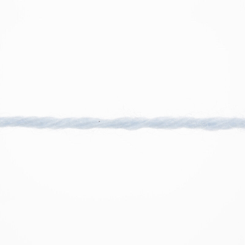 Lang Yarns Merino 200 Bébé Yarn, 203m / 50g – Sky (0320), yarn strand