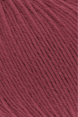 Lang Yarns Merino 200 Bébé Yarn, 203m / 50g – Burgundy (0362), yarn texture