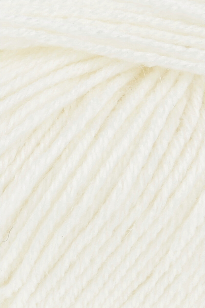 Lang Yarns Atlantis – 50g / 135m – White (0001) – detail