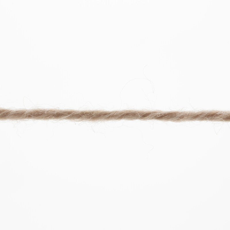 Lang Yarns Atlantis – 50g / 135m – Camel (0039) – yarn texture
