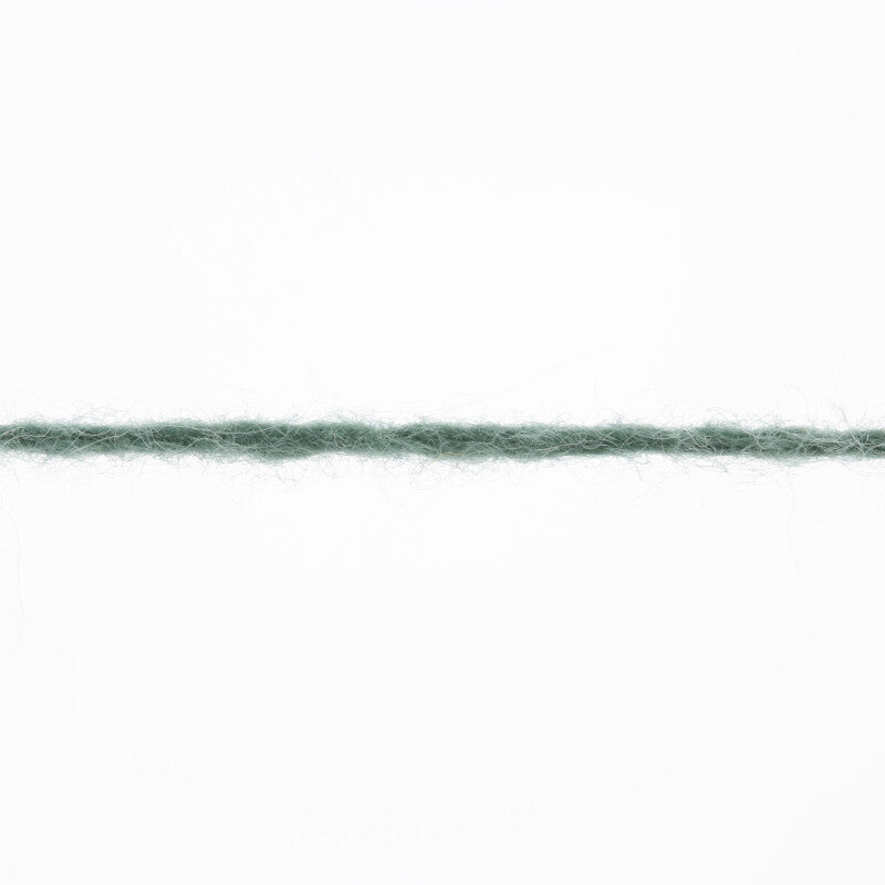 Lang Yarns Cashmere Premium Yarn, 115m / 25g – Ivy (0093), yarn strand